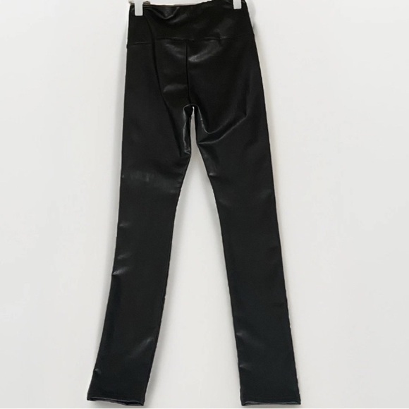 7 For All Mankind Black High Waist Faux Leather Leggings Stretch Bikercore Sz XS - Picture 2 of 8